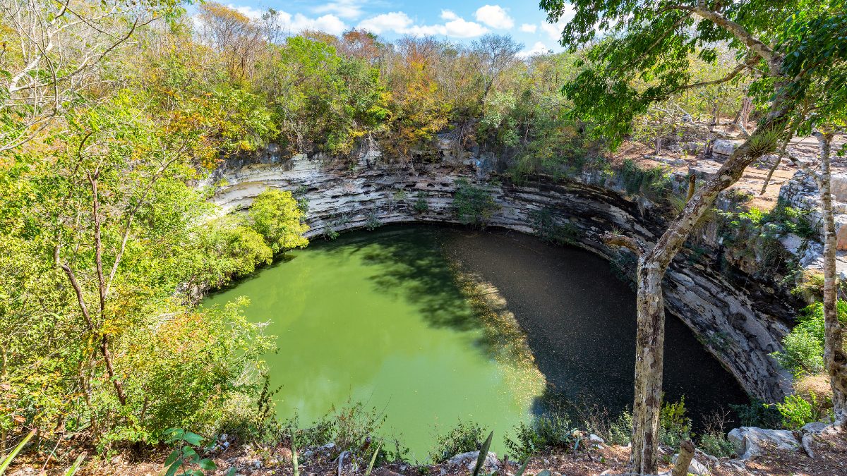 Cenote Sagrado Chichen Itza
