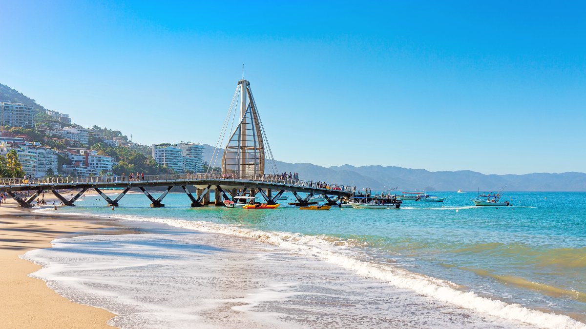 Playa los Muertos Puerto Vallarta
